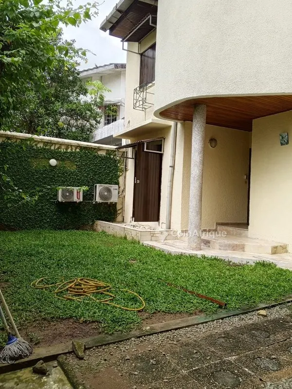 Villa duplex 7 pièces — Riviera Attoban